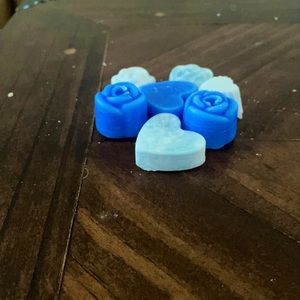 Wax melts Jasmine and surprise sends